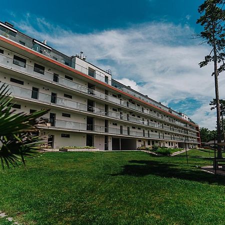 Butique Apartman Balatonlelle Exterior photo