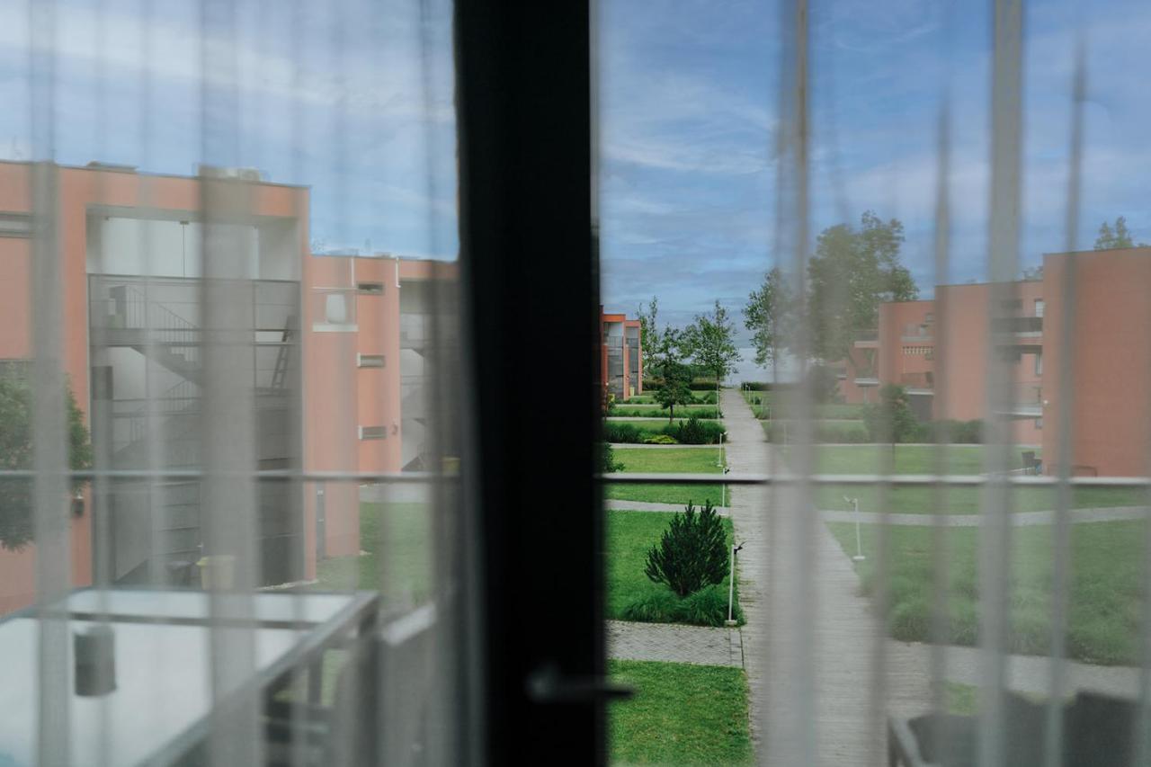 Butique Apartman Balatonlelle Exterior photo